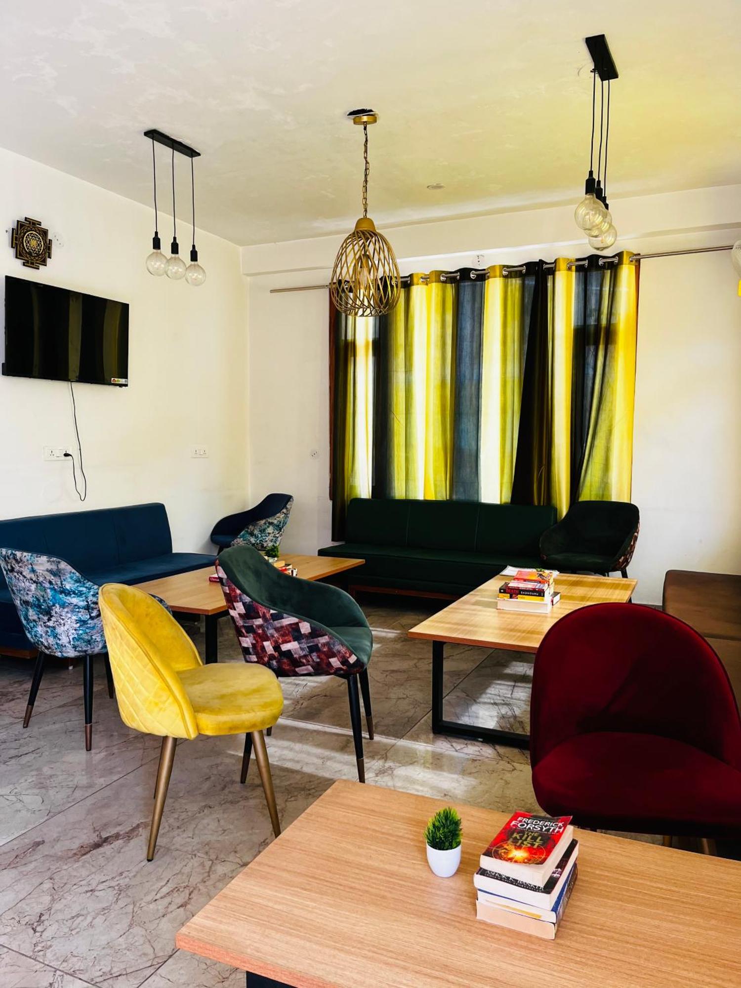 Hotel Adinova カソル エクステリア 写真